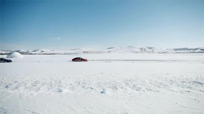 保時捷冰雪試駕會極地體驗(yàn)